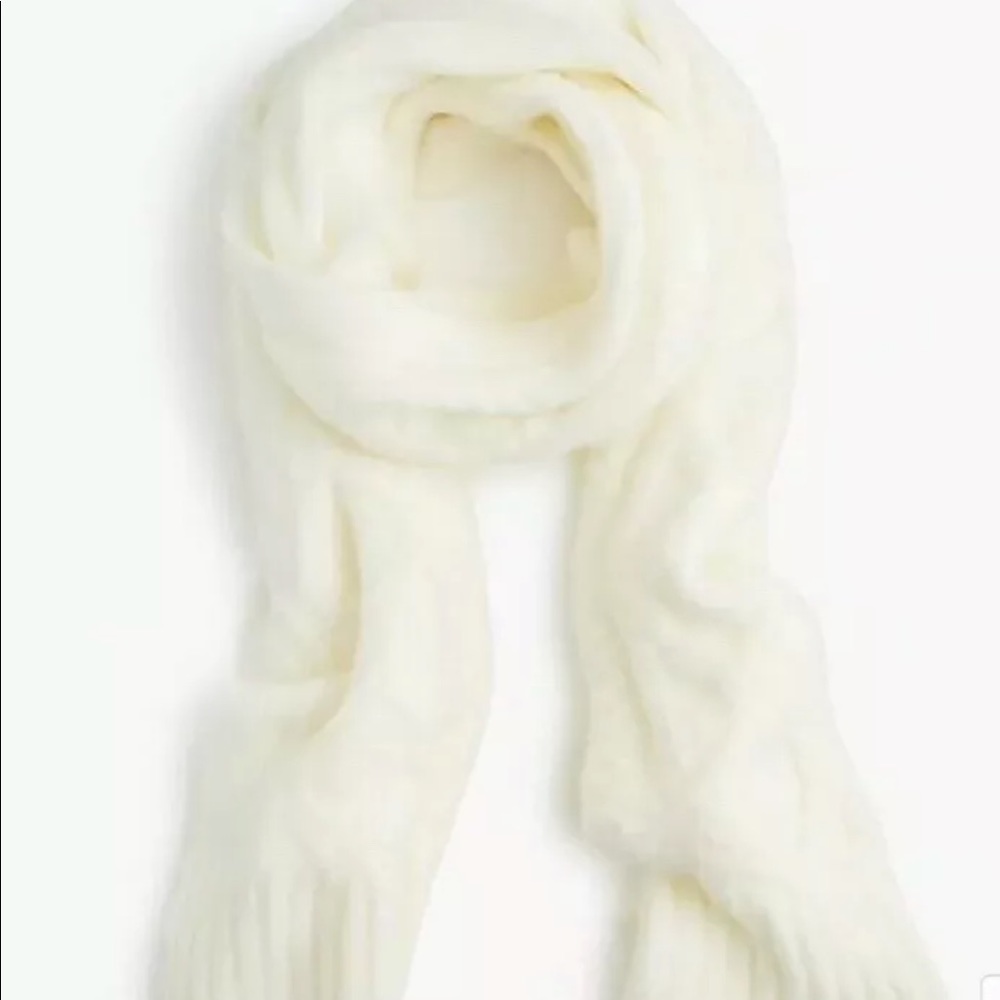 J.Crew Loopy stitch cable-knit scarf oversized K2537